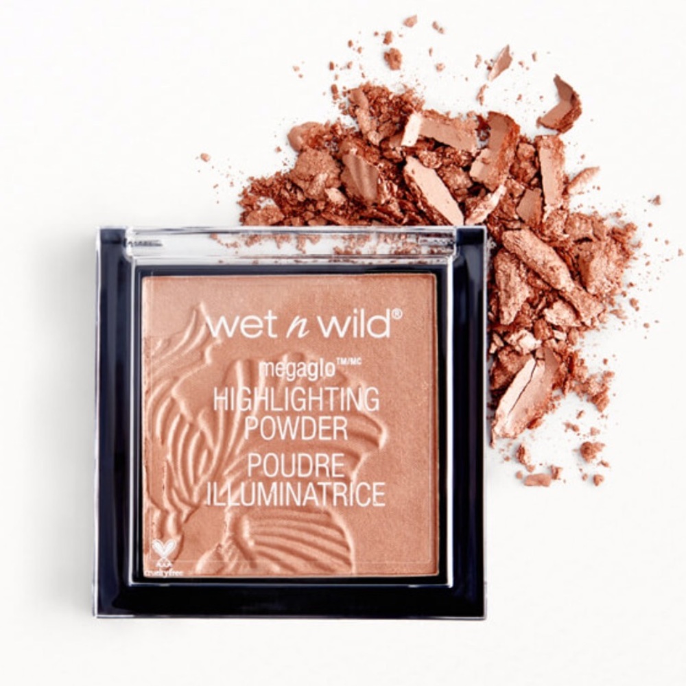 Megaglo Highlighting Powder in Crown of My Canopy